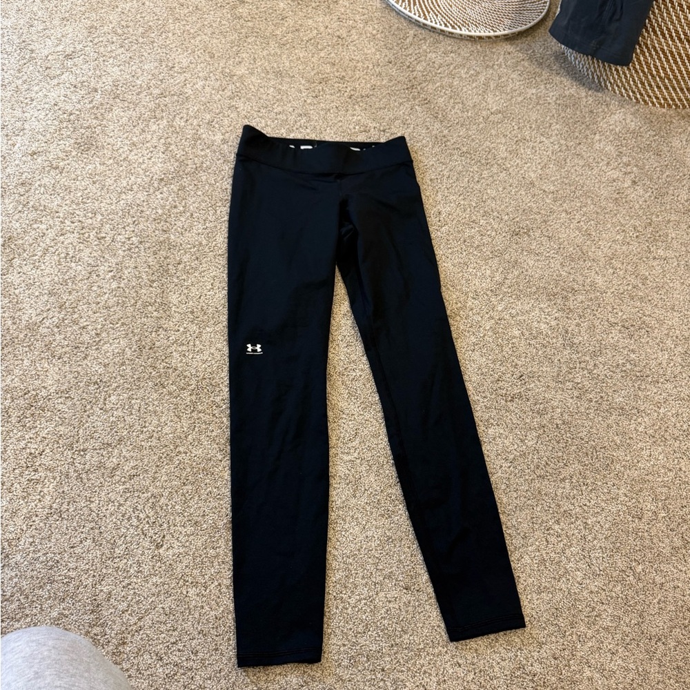Under Armour Black and White Waistband Leggings
